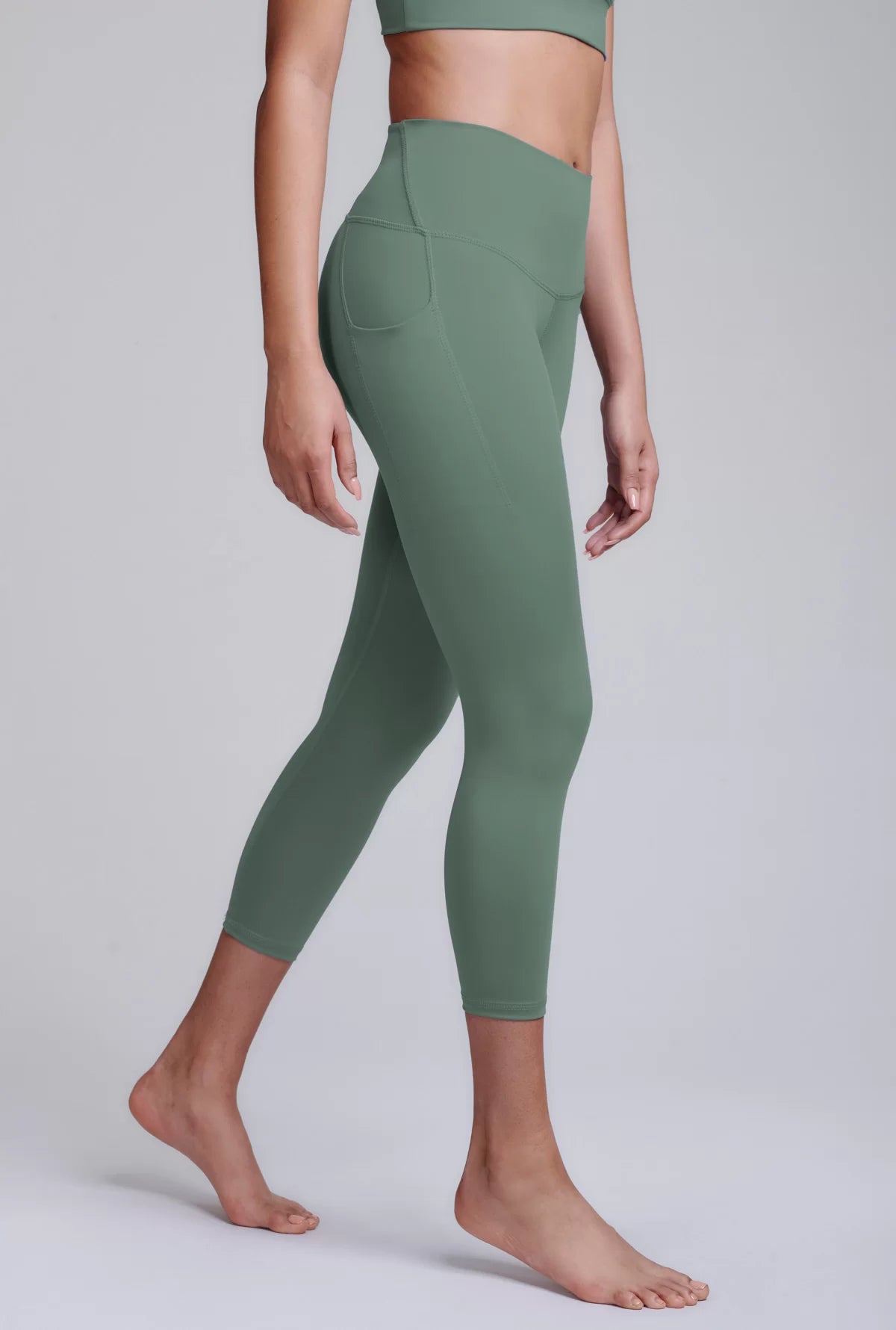 Elemental Green Legging